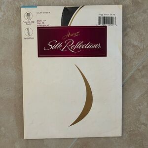 Hanes pantyhose NWT silky sheer control top in black size medium wedding formal